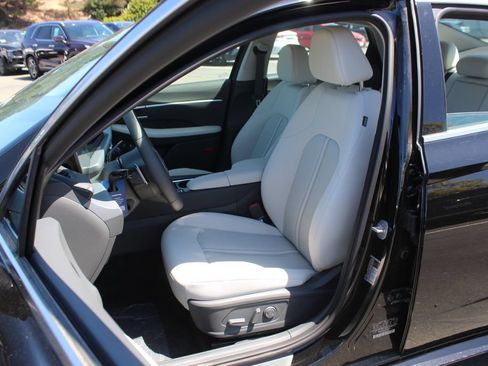 New 2026 Hyundai Sonata SEL FWD image 12