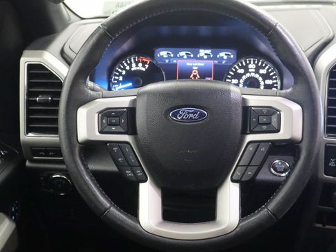 Used 2017 Ford F150 Lariat w/ Equipment Group 502A Luxury AWD/4WD image 14