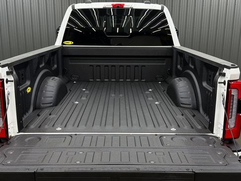 Used 2026 Ford F250 Platinum AWD/4WD image 17