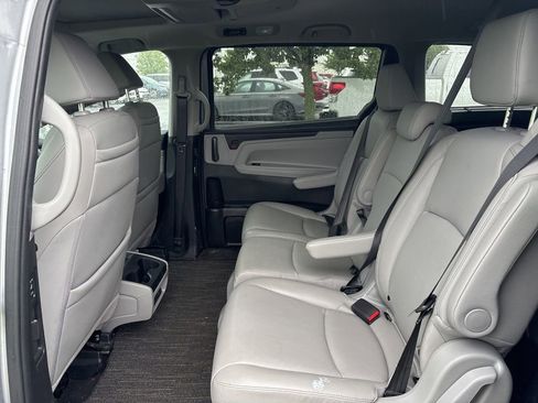 Used 2024 Honda Odyssey Touring image 15