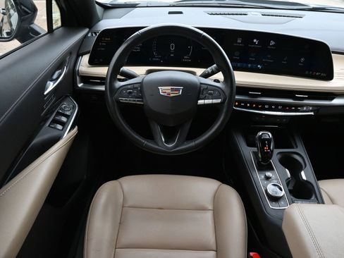Used 2024 Cadillac XT4 Premium Luxury w/ Cold Weather Package FWD image 9