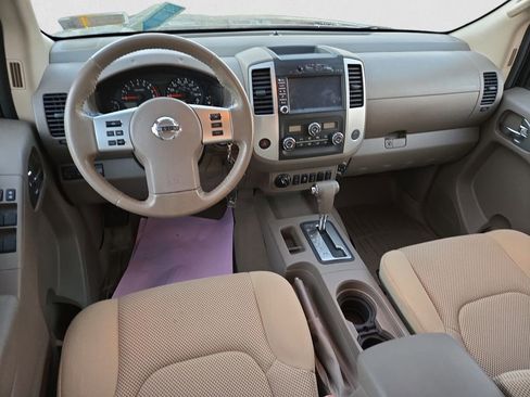 Used 2019 Nissan Frontier SV w/ Value Truck Package image 12