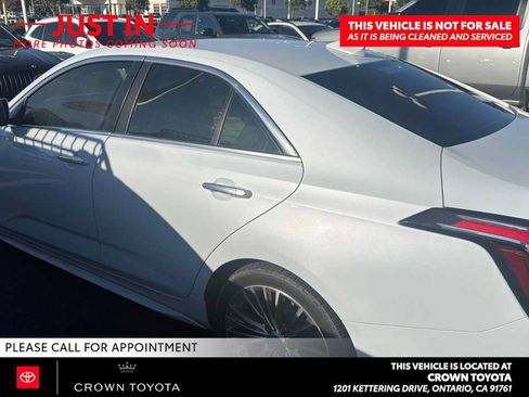 Used 2021 Cadillac CT4 Premium Luxury RWD image 4