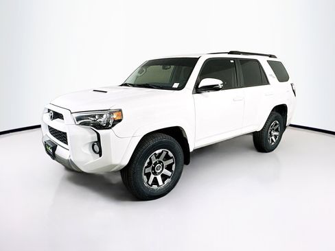Used 2019 Toyota 4Runner TRD Off-Road Premium image 3