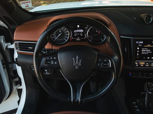 Used 2022 Maserati Levante GT image 41