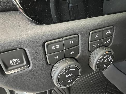 New 2026 Chevrolet Silverado 1500 RST AWD/4WD image 17