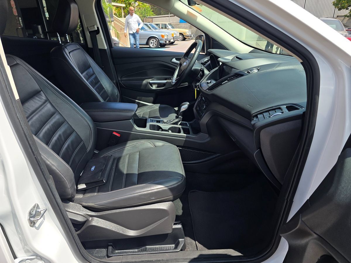 Used 2018 Ford Escape SEL FWD image 15