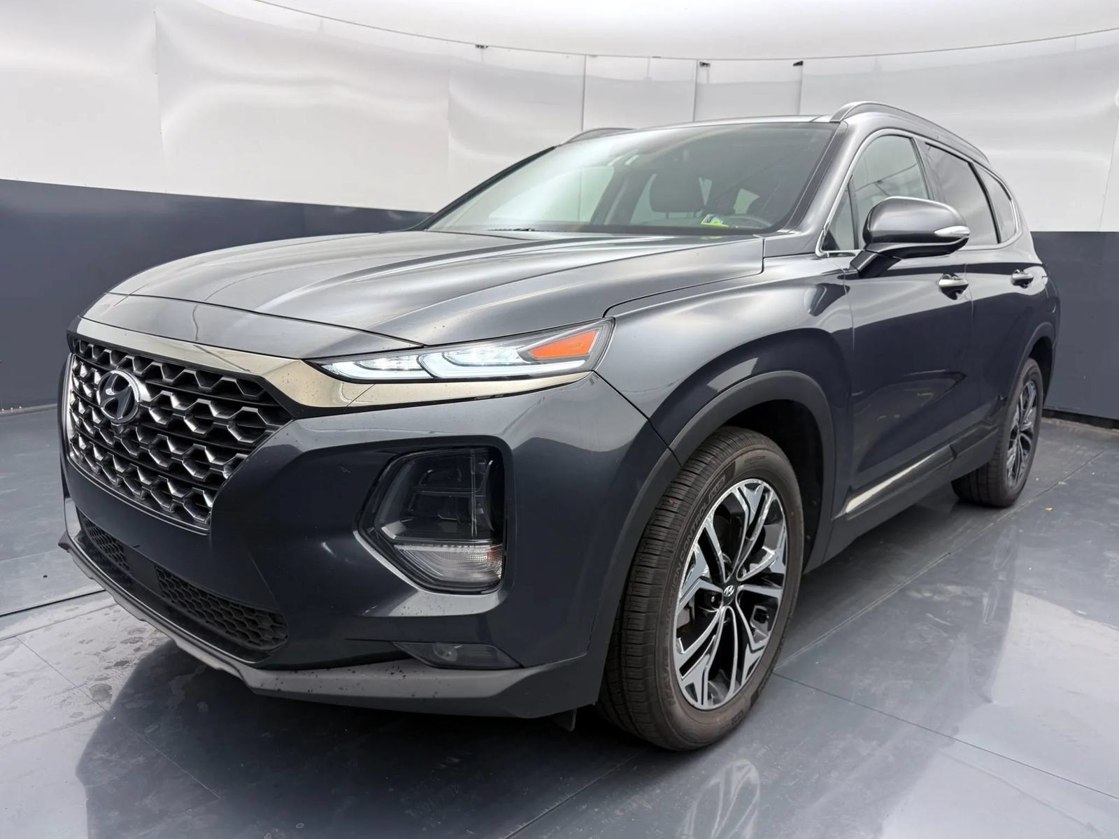 Used 2020 Hyundai Santa Fe Limited w/ Cargo Package AWD/4WD image 3