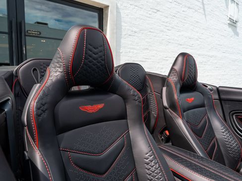 Used 2023 Aston Martin DBS Superleggera Volante RWD image 23