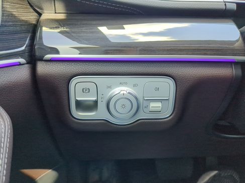 Used 2023 Mercedes-Benz GLS 450 4MATIC image 31