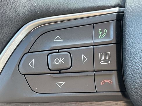 New 2025 Jeep Grand Cherokee L Altitude image 26