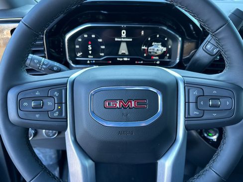 New 2025 GMC Sierra 1500 Elevation image 22