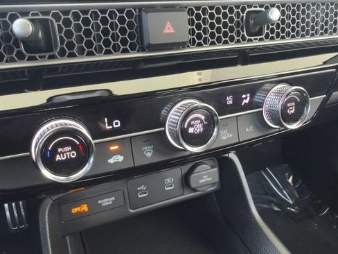 Used 2025 Honda Civic Sport image 26