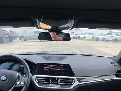 Used 2019 BMW 330i Sedan w/ Convenience Package image 16