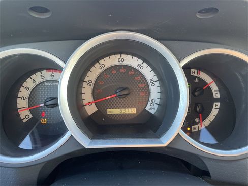 Used 2013 Toyota Tacoma 4x4 Double Cab image 17