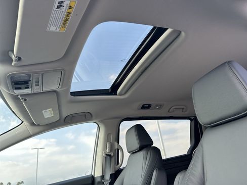 New 2026 Honda Odyssey EX-L image 16