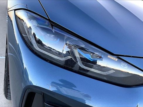 Used 2022 BMW M440i Coupe image 38