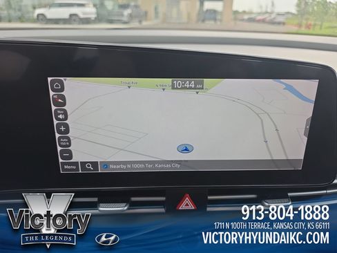 Used 2024 Hyundai Elantra SEL FWD image 19