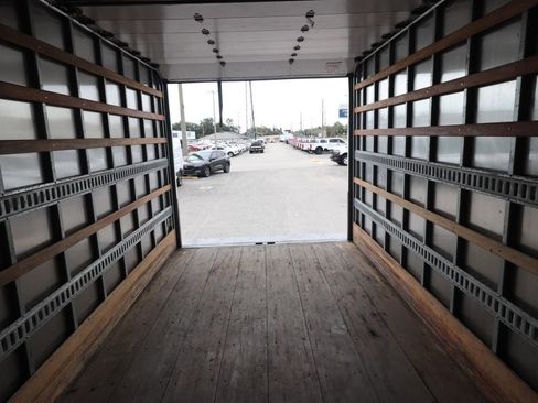 Used 2024 Isuzu NPR image 8