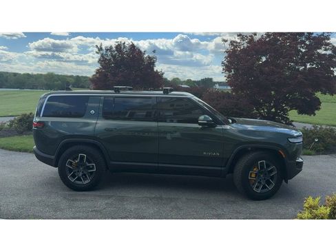 Used 2022 Rivian R1S Launch Edition AWD/4WD image 3