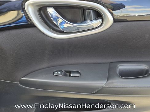 Used 2019 Nissan Sentra SV FWD image 17