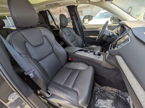Certified 2024 Volvo XC90 B6 Ultimate w/ Lounge Package AWD/4WD image 30