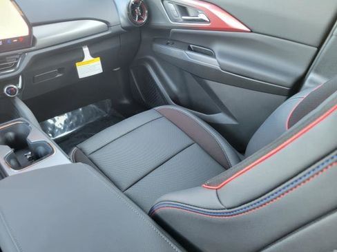 New 2025 Chevrolet Equinox EV RS image 15