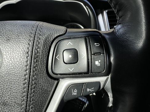 Used 2019 Toyota Highlander Limited Platinum image 20