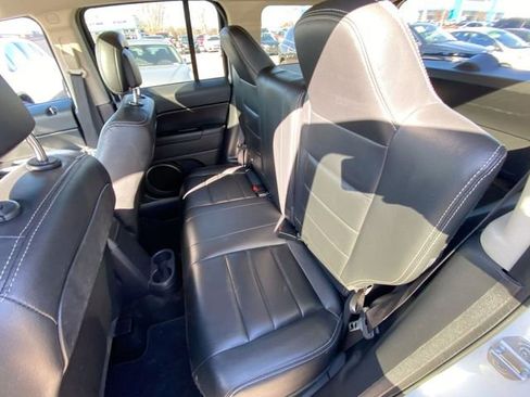 Used 2016 Jeep Patriot High Altitude image 11