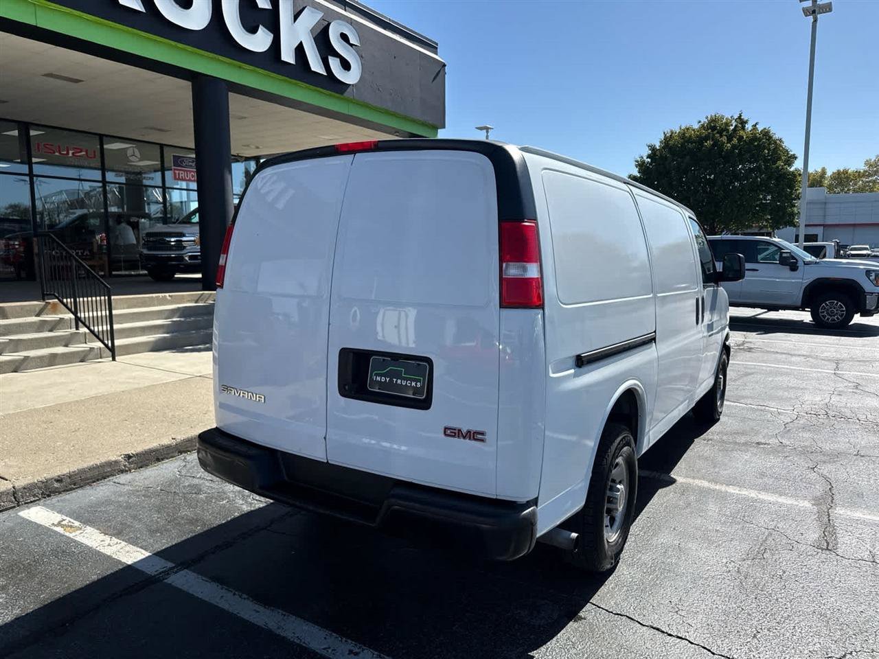 Used 2020 GMC Savana 2500 RWD image 8