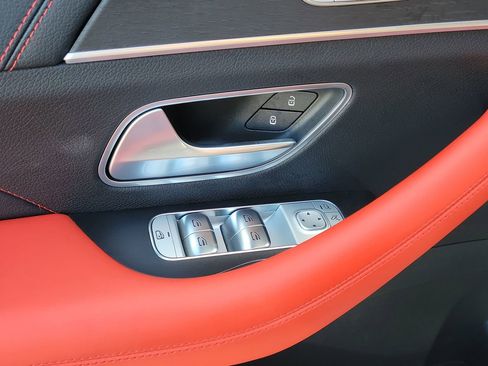 Certified 2024 Mercedes-Benz GLE 53 AMG 4MATIC image 30