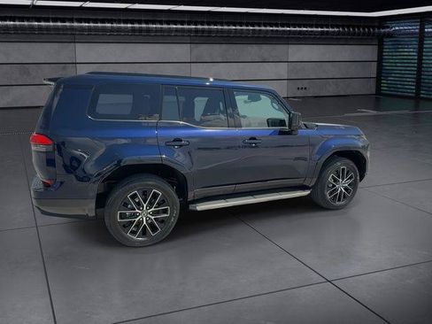 Certified 2025 Lexus GX 550 w/ Cold Area Package AWD/4WD image 9