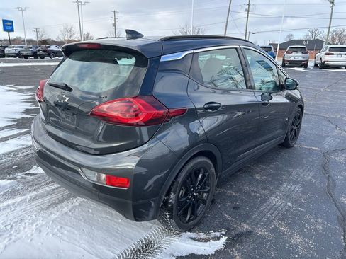 Used 2021 Chevrolet Bolt Premier w/ Infotainment Package image 5
