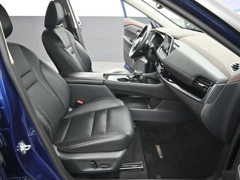 Used 2023 Nissan Rogue SL FWD image 26
