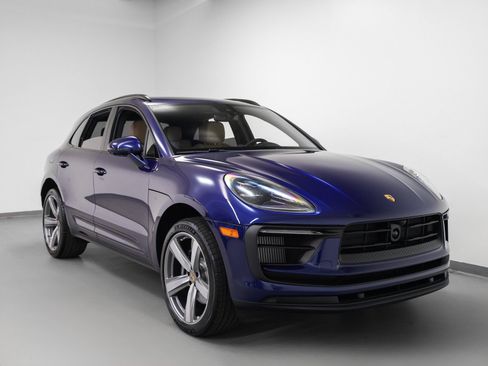 Certified 2026 Porsche Macan S AWD/4WD image 10