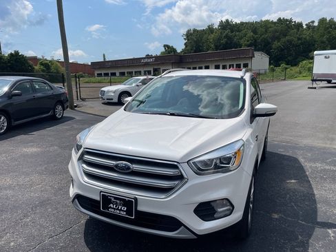 Used 2017 Ford Escape Titanium FWD image 1