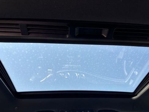 Used 2017 Mercedes-Benz E 300 4MATIC image 15