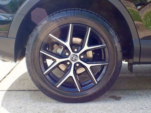 Used 2017 Toyota RAV4 SE w/ Power Extra Value Package image 56