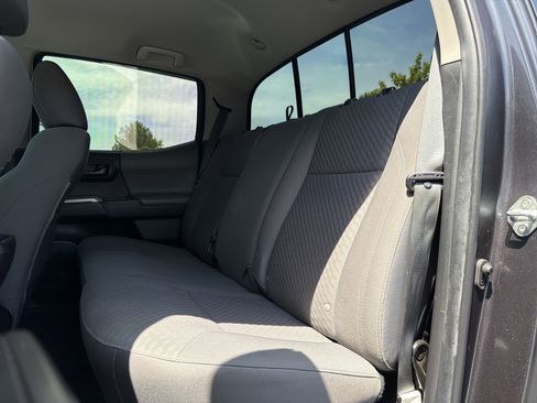 Used 2022 Toyota Tacoma SR5 w/ Technology Package RWD image 51