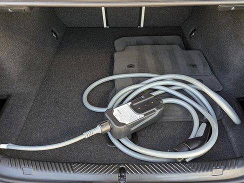 Used 2025 BMW i5 xDrive40 w/ Premium Package image 6