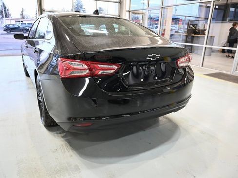 Used 2023 Chevrolet Malibu LT w/ Redline Edition image 6