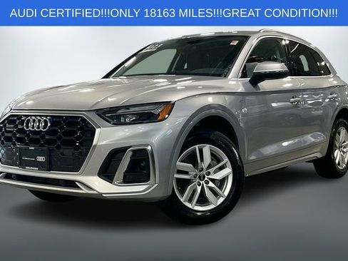 Certified 2023 Audi Q5 2.0T Premium w/ Convenience Package image 2