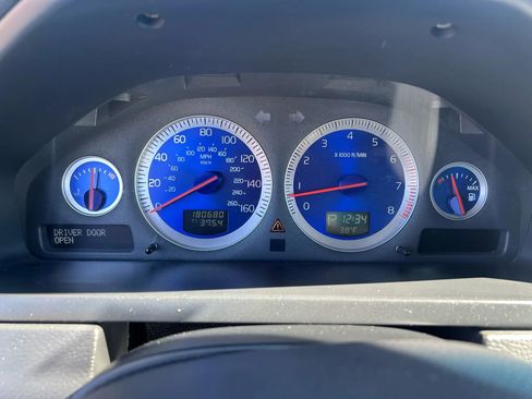 Used 2013 Volvo XC90 3.2 R-Design image 4