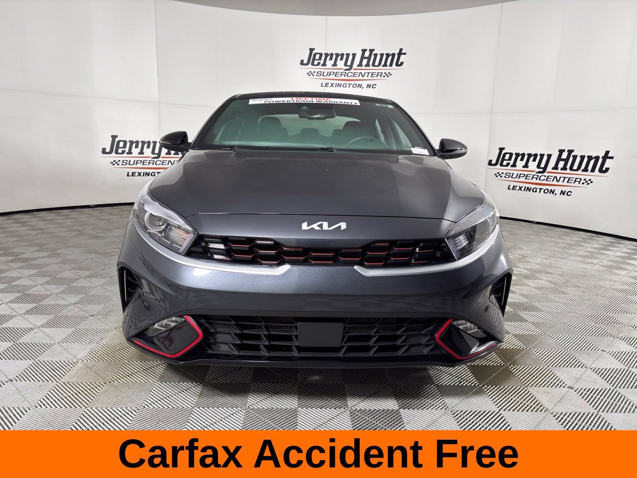 Used 2024 Kia Forte GT-Line w/ GT-Line Premium Package FWD image 3