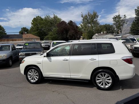 Used 2010 Toyota Highlander Limited AWD/4WD image 82