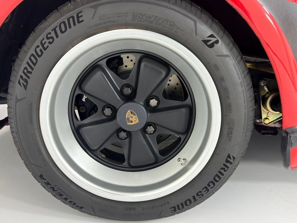 Used 1987 Porsche 911 Carrera RWD image 18