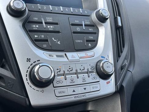 Used 2015 Chevrolet Equinox LS FWD image 34