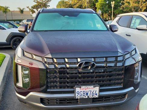 Used 2023 Hyundai Palisade SEL AWD/4WD image 3