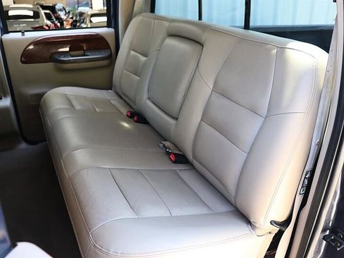 Used 2003 Ford F250 Lariat image 17