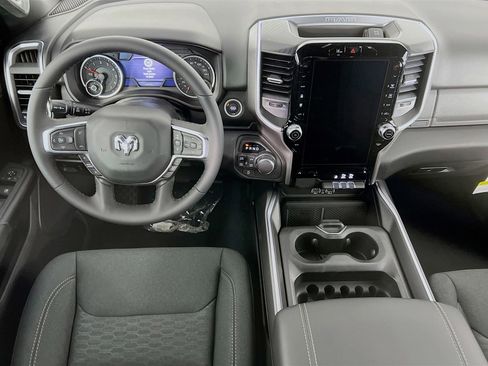 New 2026 RAM 1500 Big Horn AWD/4WD image 19